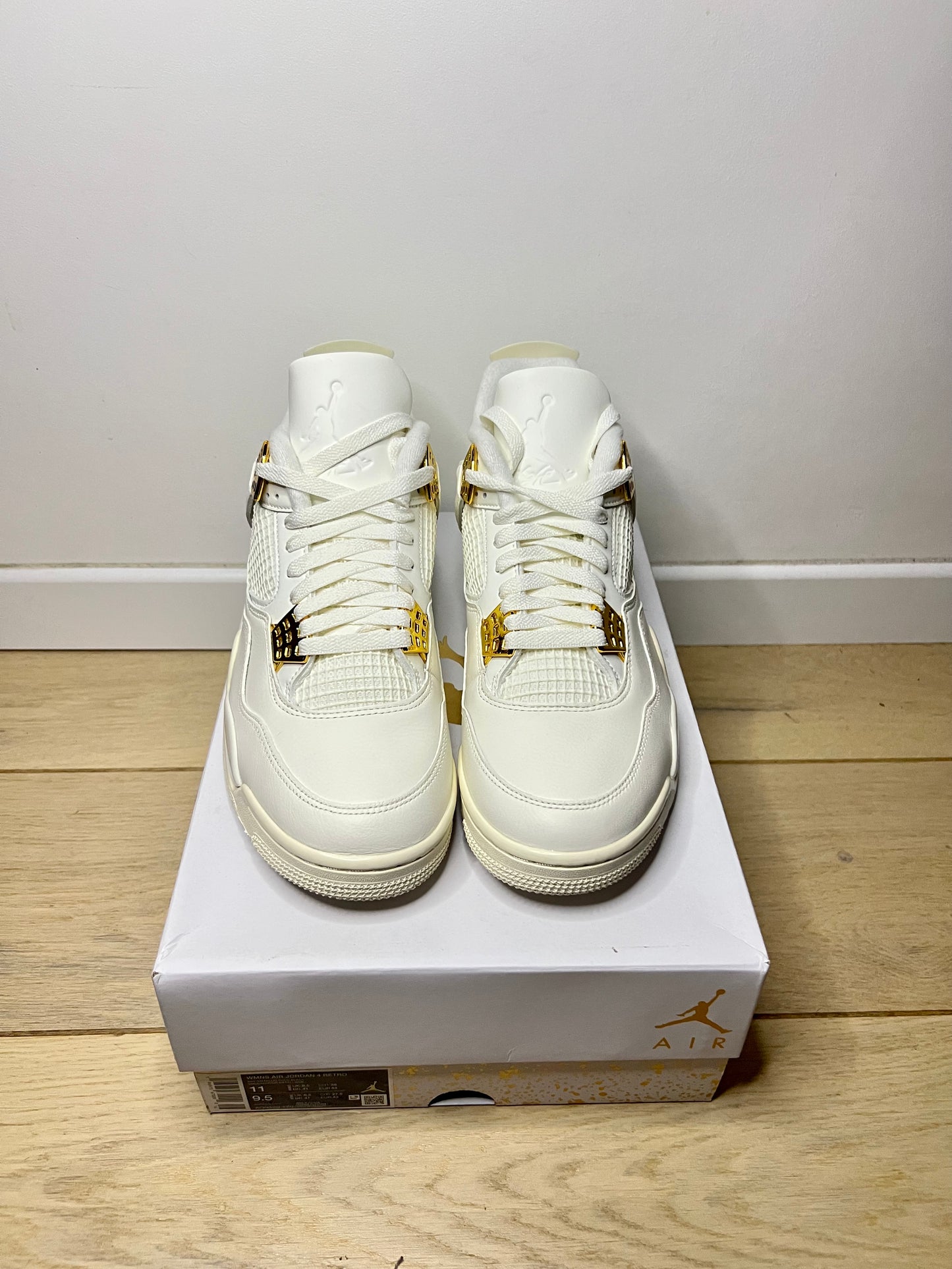 JORDAN 4 METALLIC GOLD