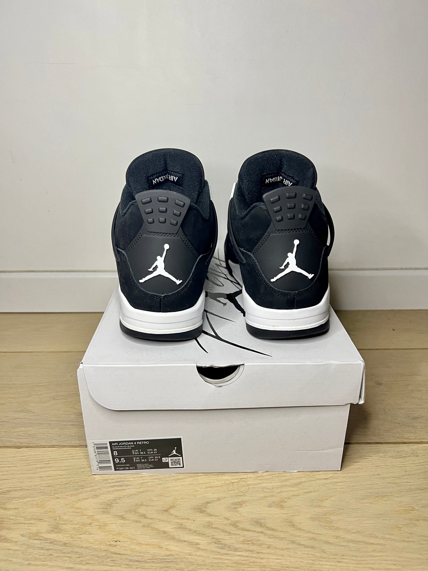 JORDAN 4 WHITE THUNDER