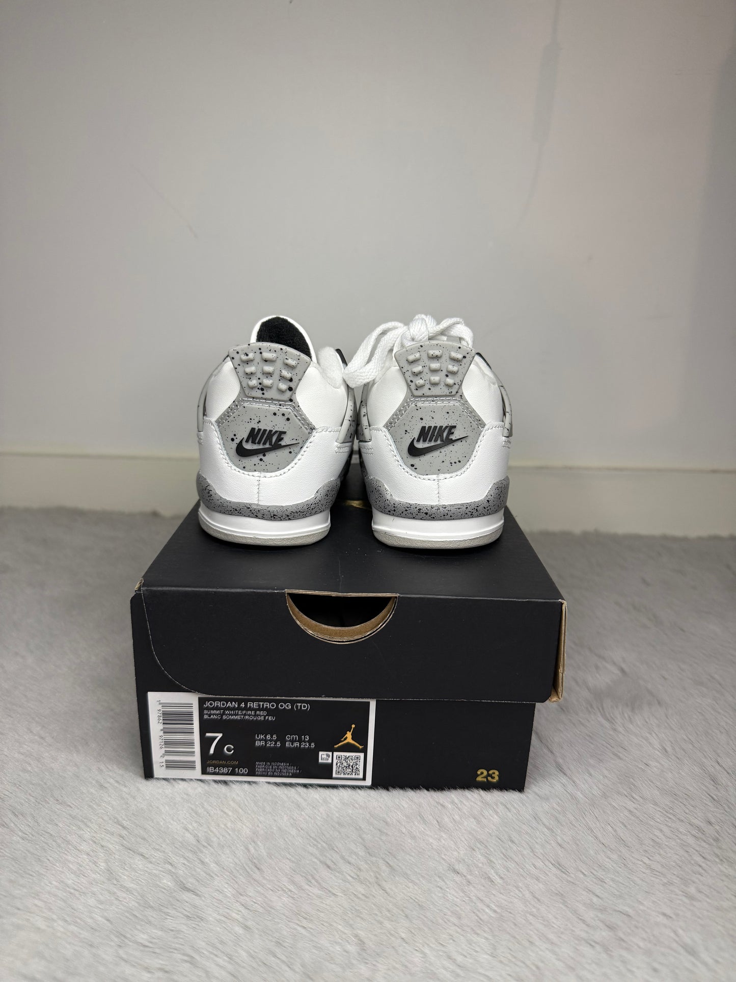 Jordan 4 white cement