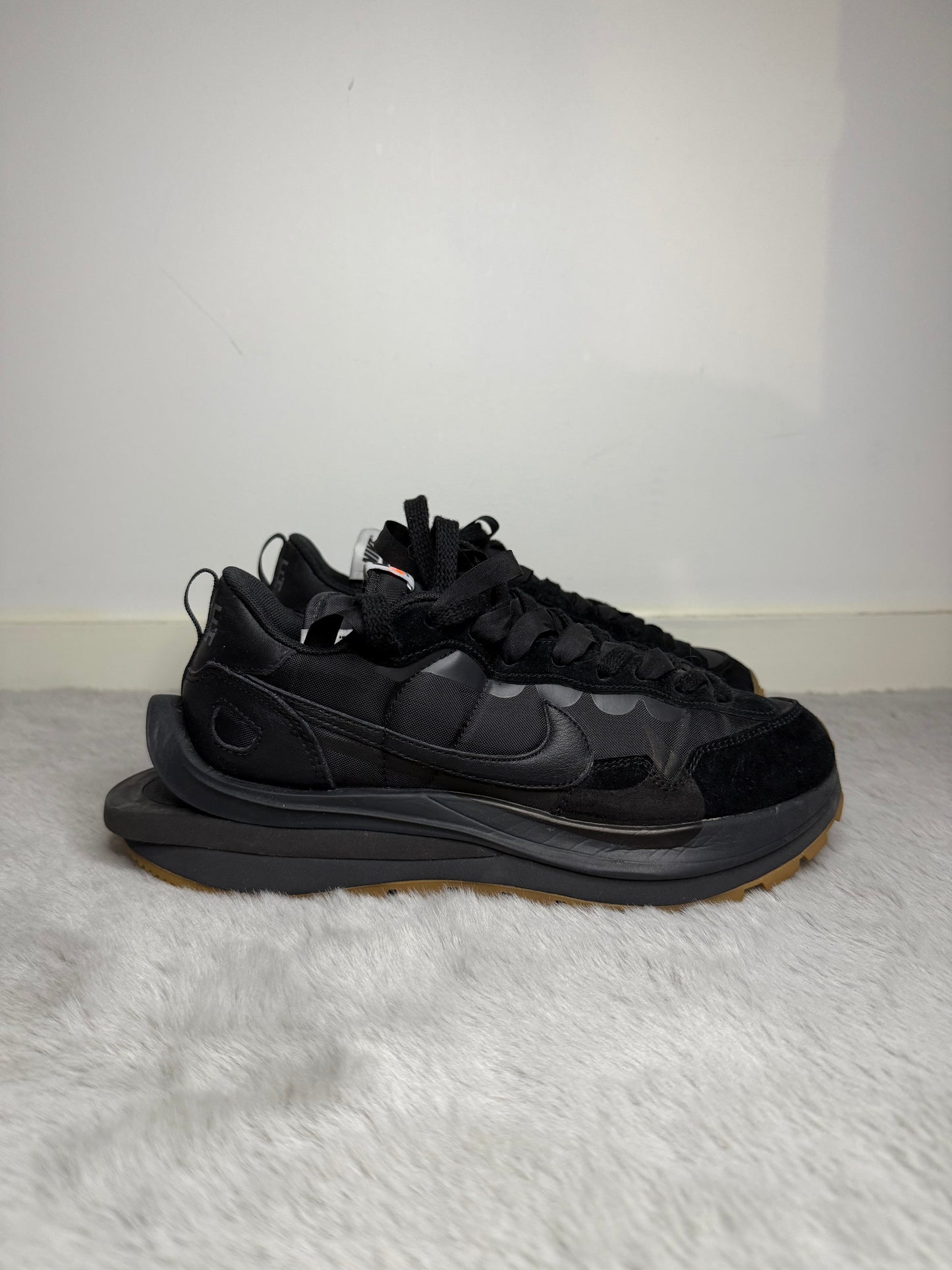 Sacai vapporwaffle black gum
