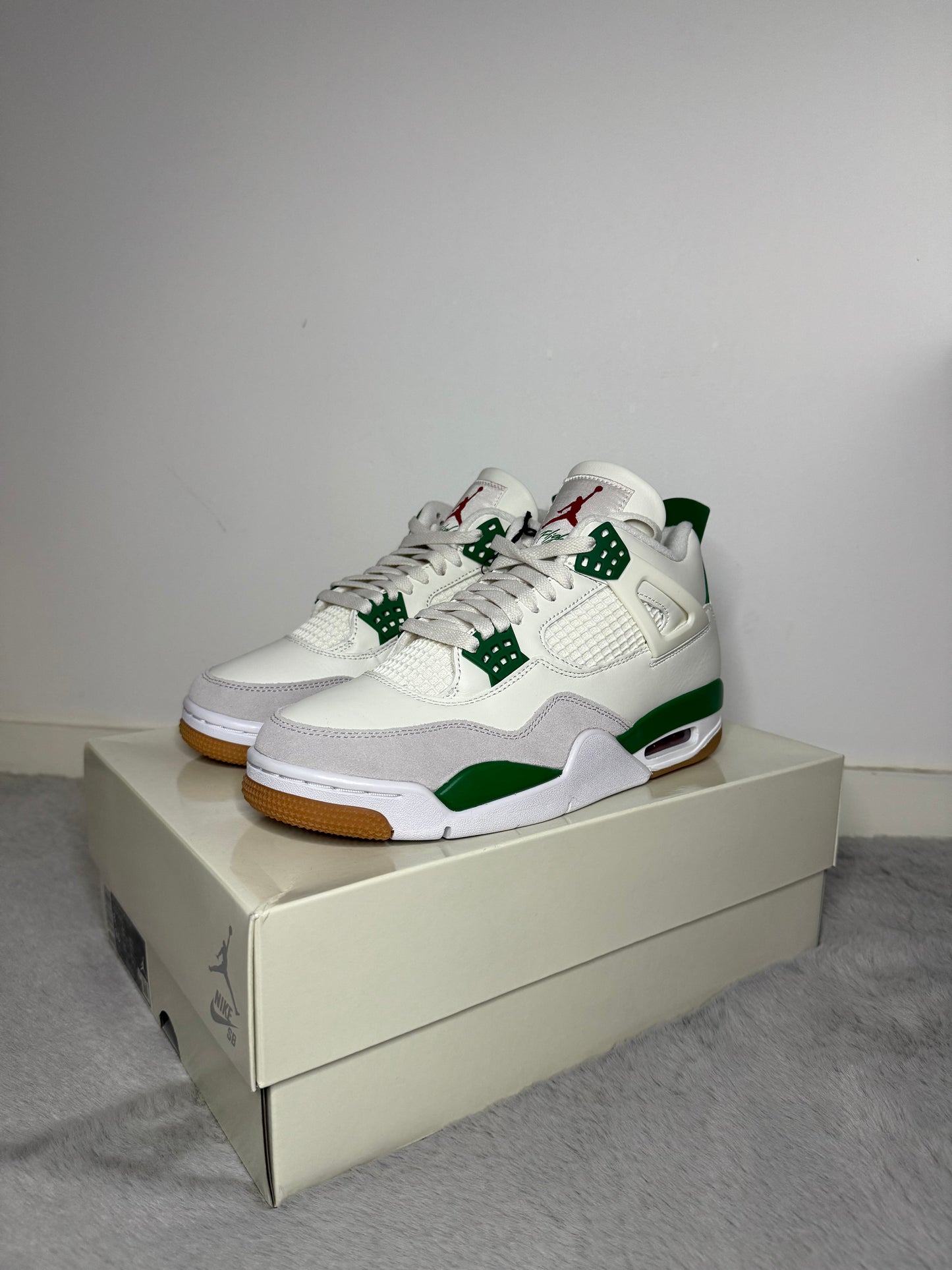 jordan 4 SB pine green