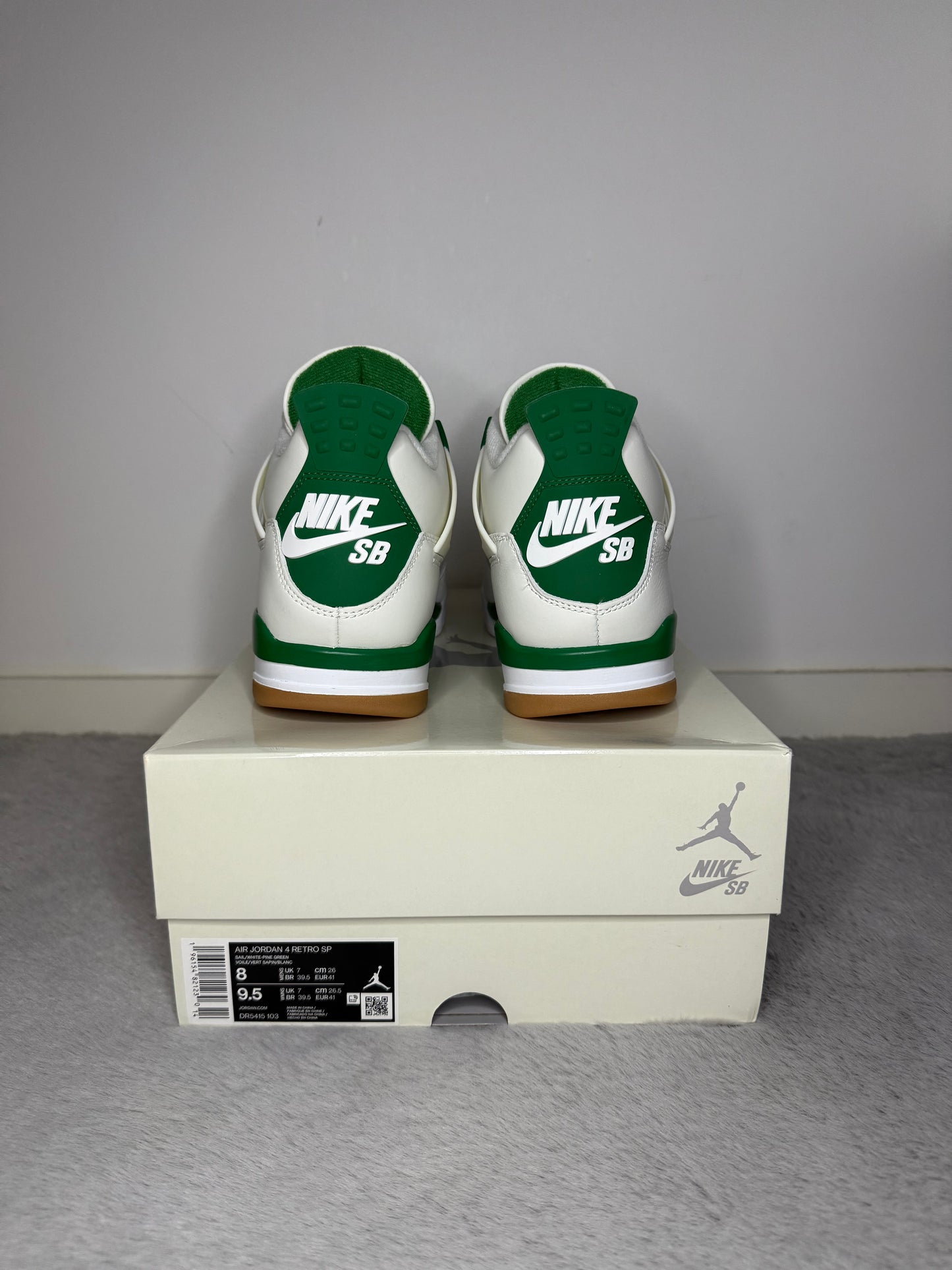 jordan 4 SB pine green