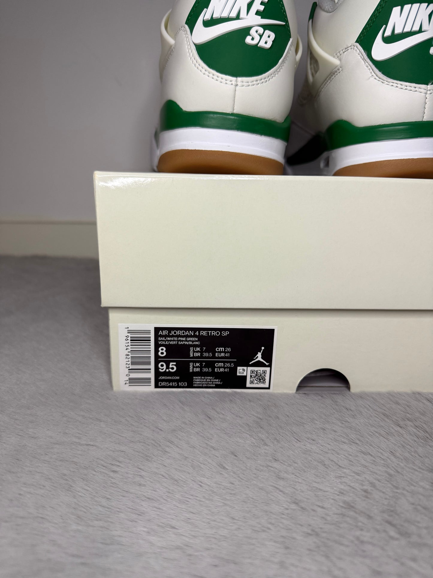 jordan 4 SB pine green
