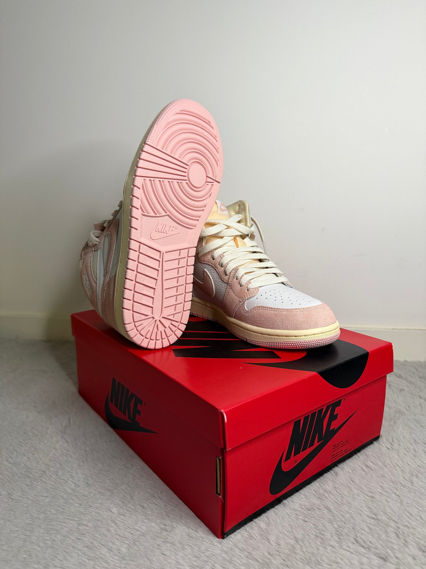 Jordan 1 high washed pink