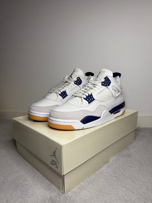 Jordan 4 SB navy