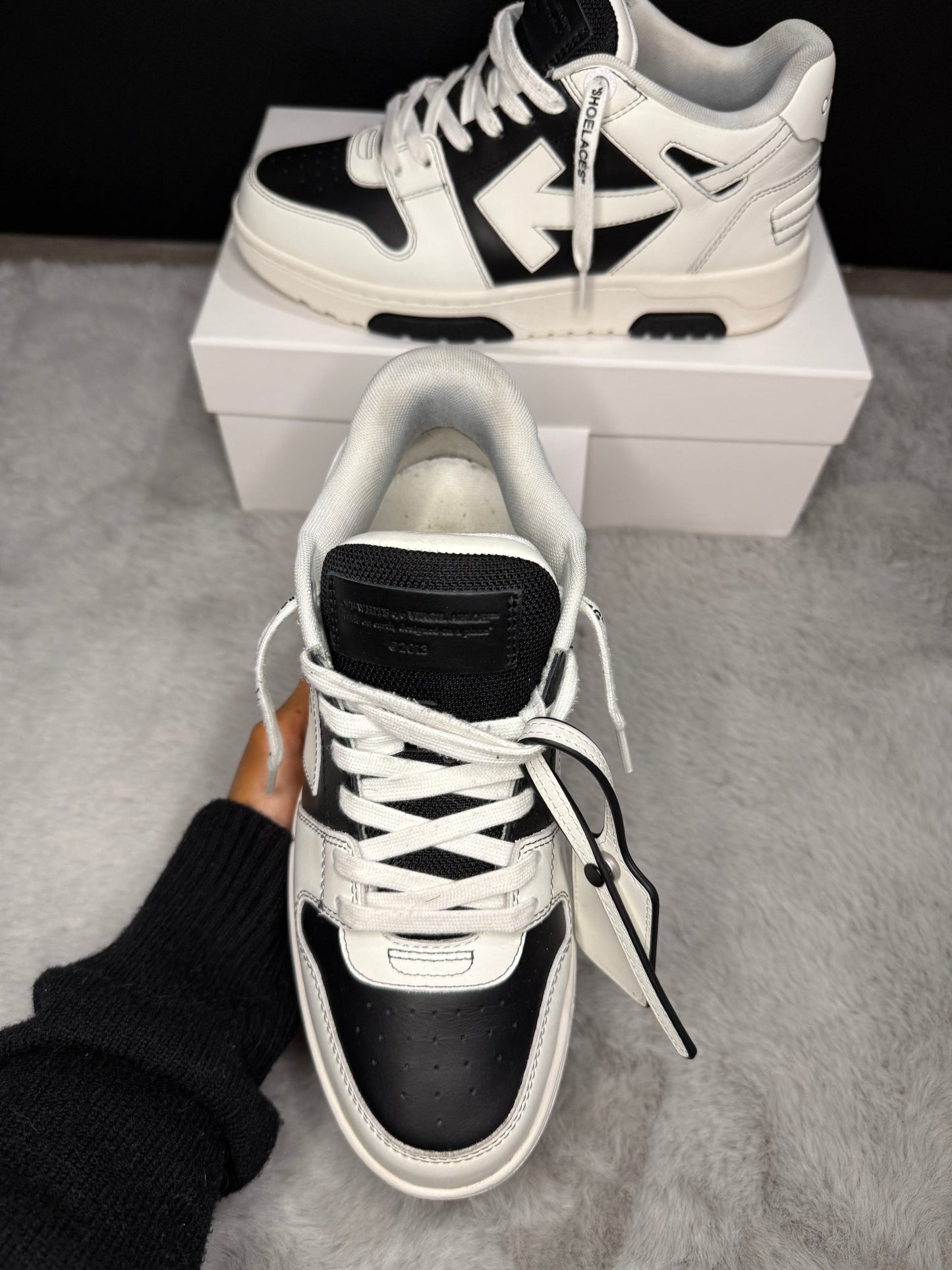 Off White out off office